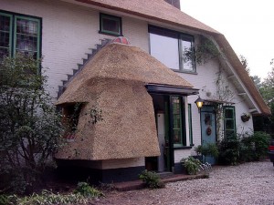Rieten dak - villa Soest afdakje